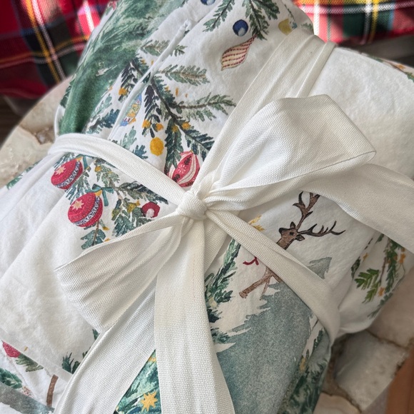 Pottery Barn CHRISTMAS IN THE COUNTRY King Size Christmas Sheets - Picture 15 of 17